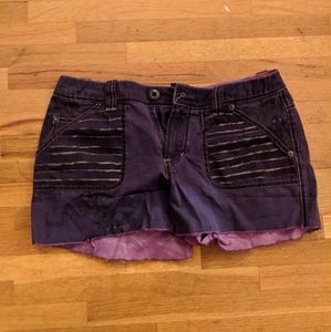 Periscope DIY purple cutoff shorts, emo goth look